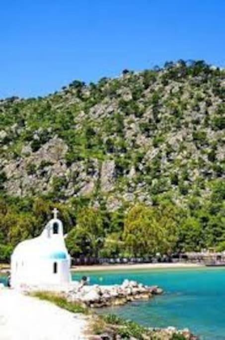 Villa House By The Sea At Skaloma, Loutraki à Lac de Vouliagmeni Extérieur photo